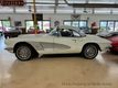1961 Chevrolet Corvette  - 23000652 - 29