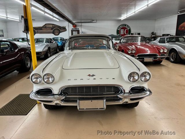 1961 Chevrolet Corvette  - 23000652 - 32