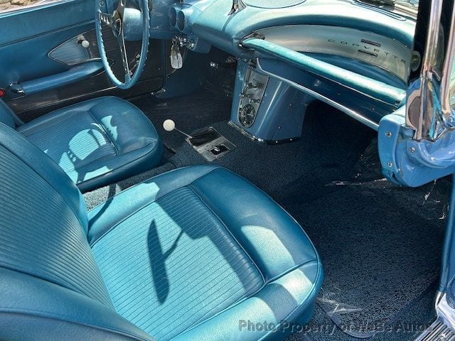 1961 Chevrolet Corvette Convertible For Sale - 22498624 - 18