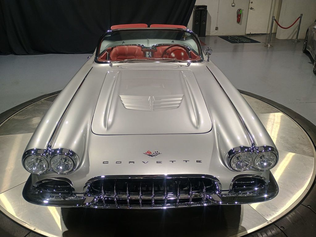 1961 Chevrolet Corvette Restomod Gen V LT1 - 22973781 - 11
