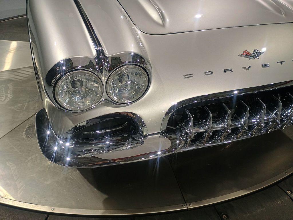 1961 Chevrolet Corvette Restomod Gen V LT1 - 22973781 - 12