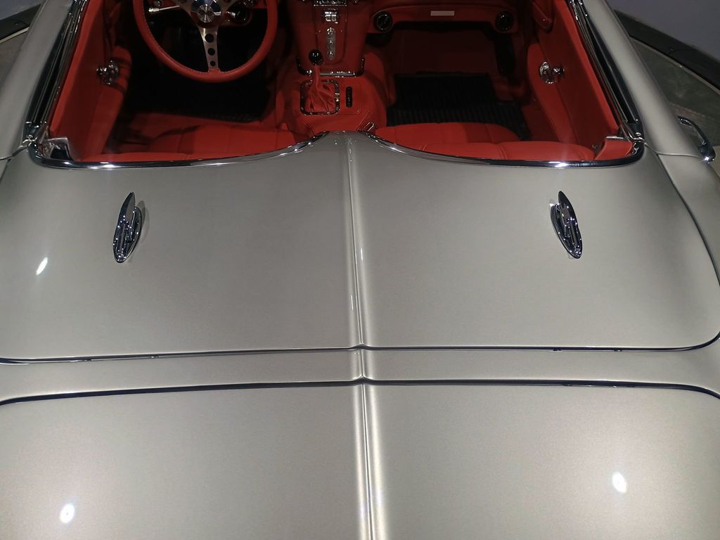 1961 Chevrolet Corvette Restomod Gen V LT1 - 22973781 - 21
