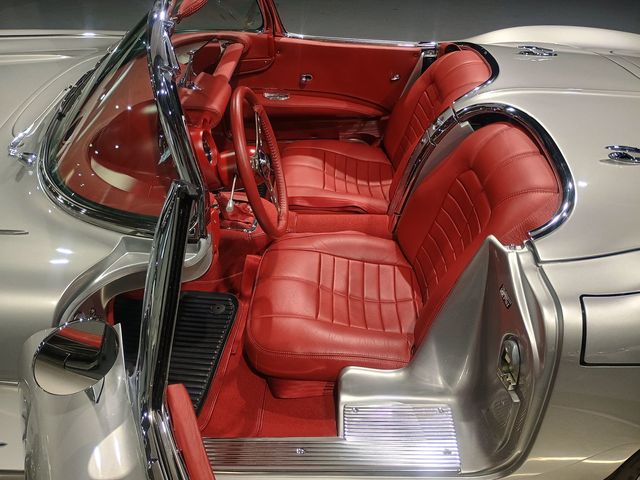 1961 Chevrolet Corvette Restomod Gen V LT1 - 22973781 - 28