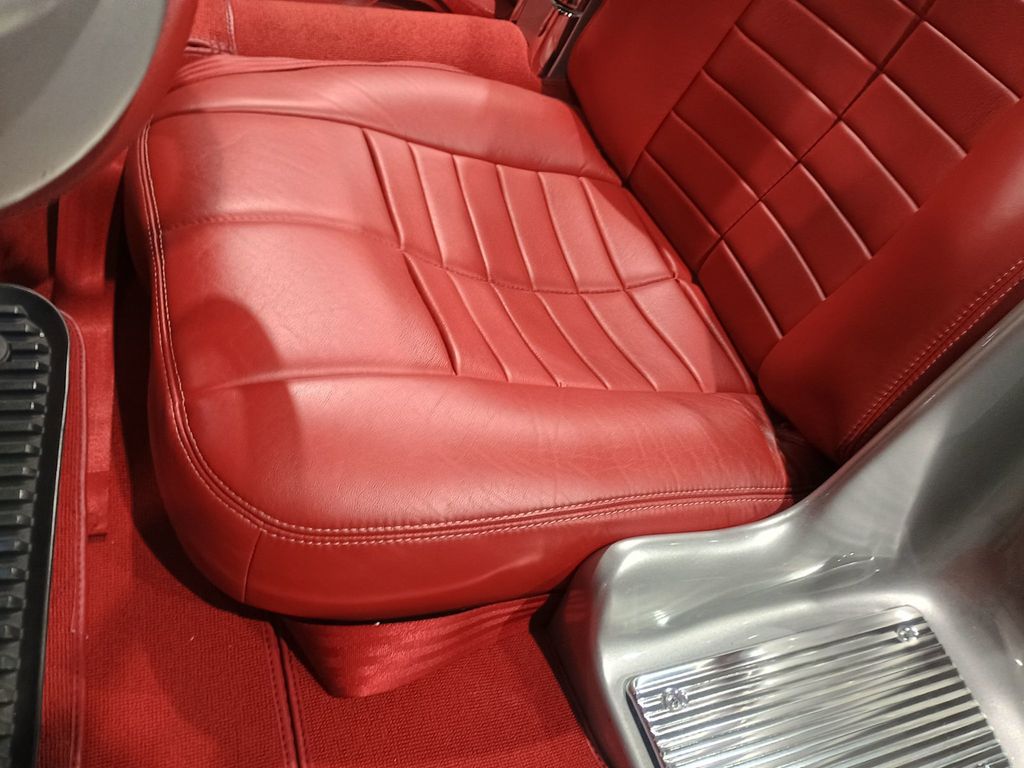 1961 Chevrolet Corvette Restomod Gen V LT1 - 22973781 - 30