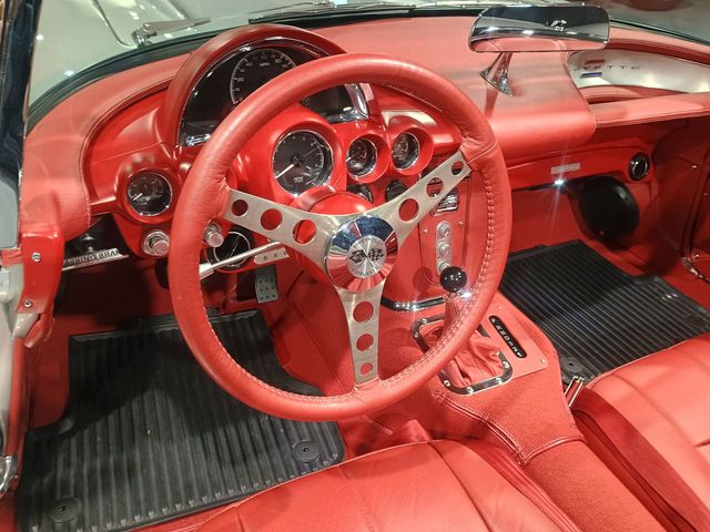 1961 Chevrolet Corvette Restomod Gen V LT1 - 22973781 - 32