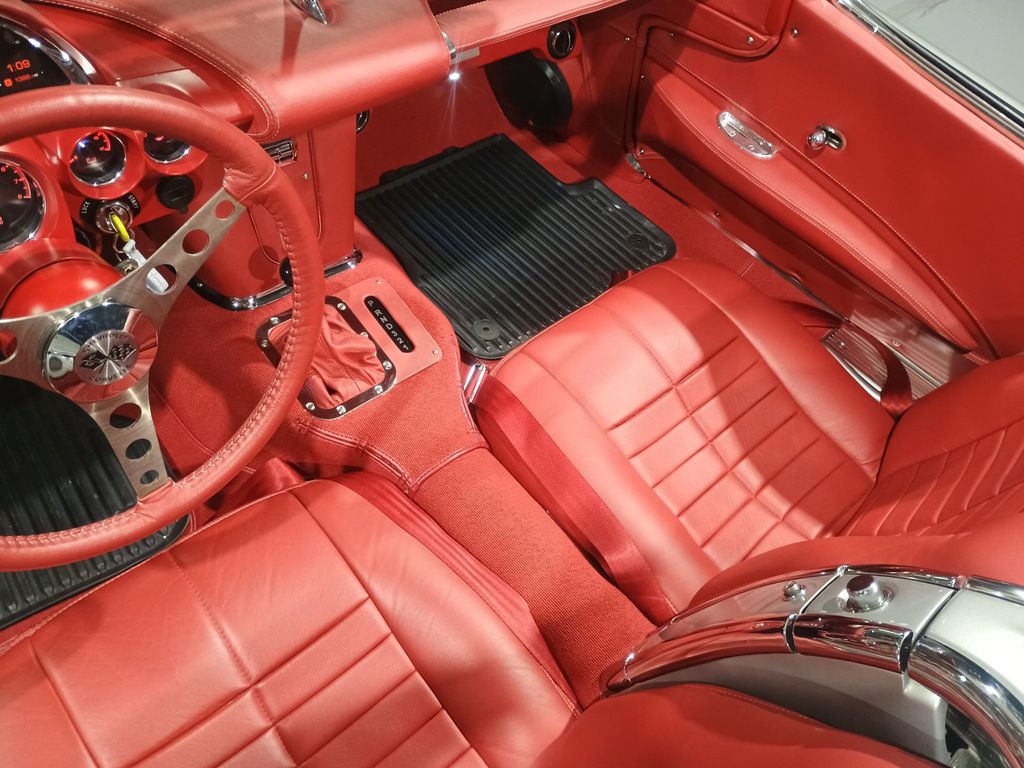 1961 Chevrolet Corvette Restomod Gen V LT1 - 22973781 - 45