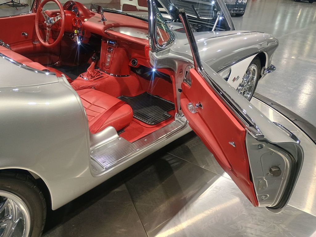 1961 Chevrolet Corvette Restomod Gen V LT1 - 22973781 - 51