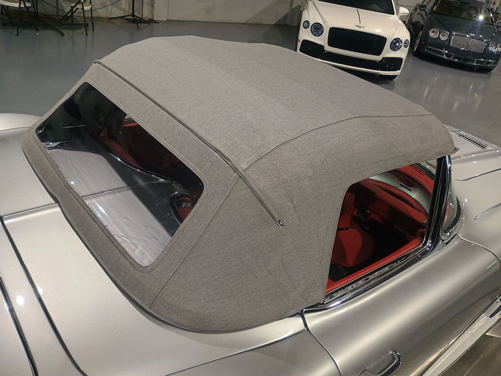 1961 Chevrolet Corvette Restomod Gen V LT1 - 22973781 - 69