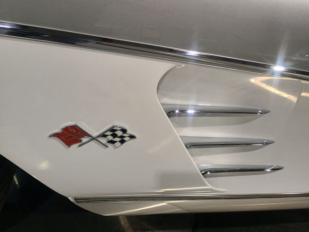 1961 Chevrolet Corvette Restomod Gen V LT1 - 22973781 - 75