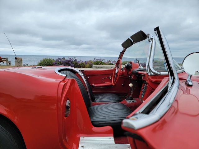 1961 Chevrolet Corvette RESTORED 1961 CORVETTE, GREAT DRIVER! - 21920698 - 14