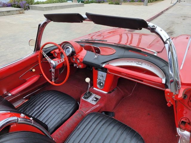 1961 Chevrolet Corvette RESTORED 1961 CORVETTE, GREAT DRIVER! - 21920698 - 16