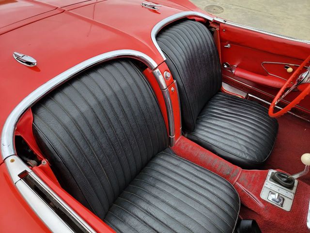 1961 Chevrolet Corvette RESTORED 1961 CORVETTE, GREAT DRIVER! - 21920698 - 19