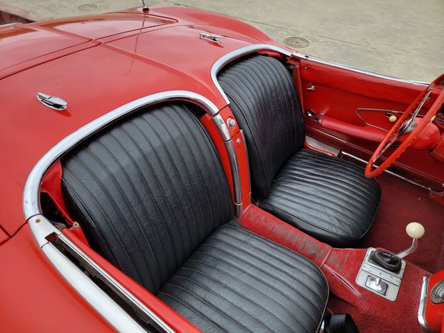 1961 Chevrolet Corvette RESTORED 1961 CORVETTE, GREAT DRIVER! - 21920698 - 20