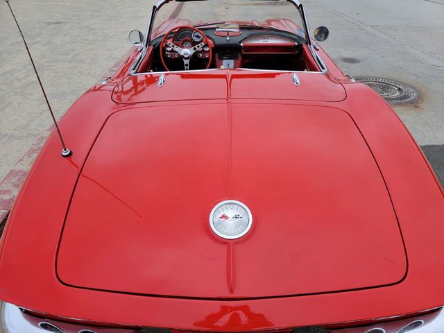 1961 Chevrolet Corvette RESTORED 1961 CORVETTE, GREAT DRIVER! - 21920698 - 21