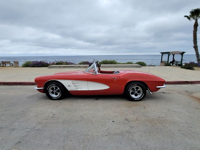 1961 Chevrolet Corvette RESTORED 1961 CORVETTE, GREAT DRIVER! - 21920698 - 30