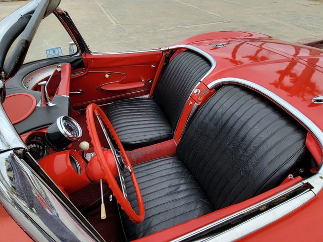 1961 Chevrolet Corvette RESTORED 1961 CORVETTE, GREAT DRIVER! - 21920698 - 36