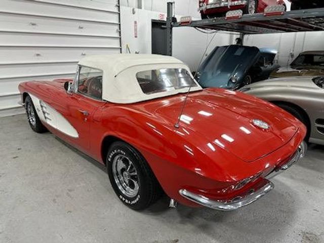 1961 Chevrolet Corvette RESTORED 1961 CORVETTE, GREAT DRIVER! - 21920698 - 47
