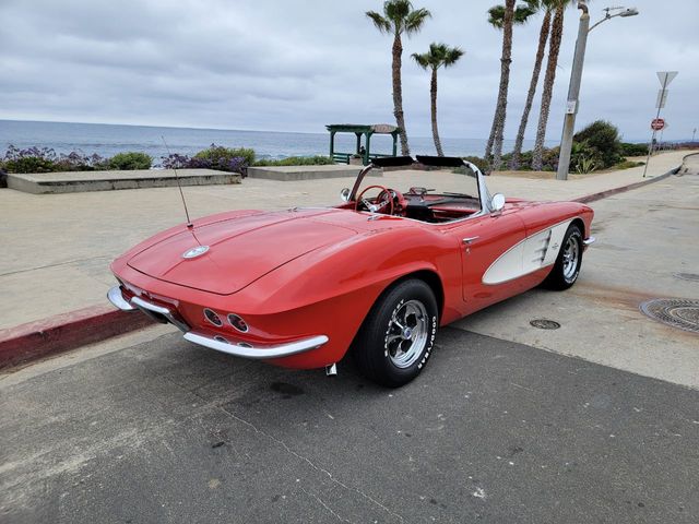 1961 Chevrolet Corvette RESTORED 1961 CORVETTE, GREAT DRIVER! - 21920698 - 6
