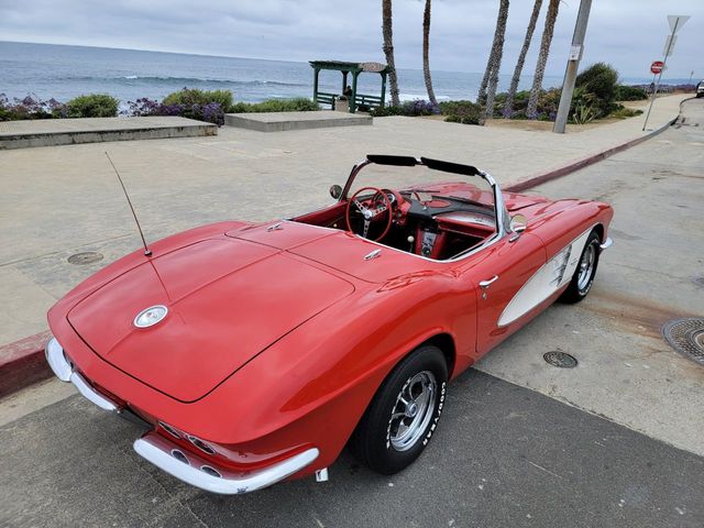 1961 Chevrolet Corvette RESTORED 1961 CORVETTE, GREAT DRIVER! - 21920698 - 8