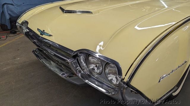 1961 Ford Thunderbird Hardtop For Sale  - 22169503 - 16