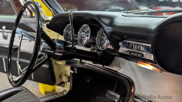 1961 Ford Thunderbird Hardtop For Sale  - 22169503 - 63