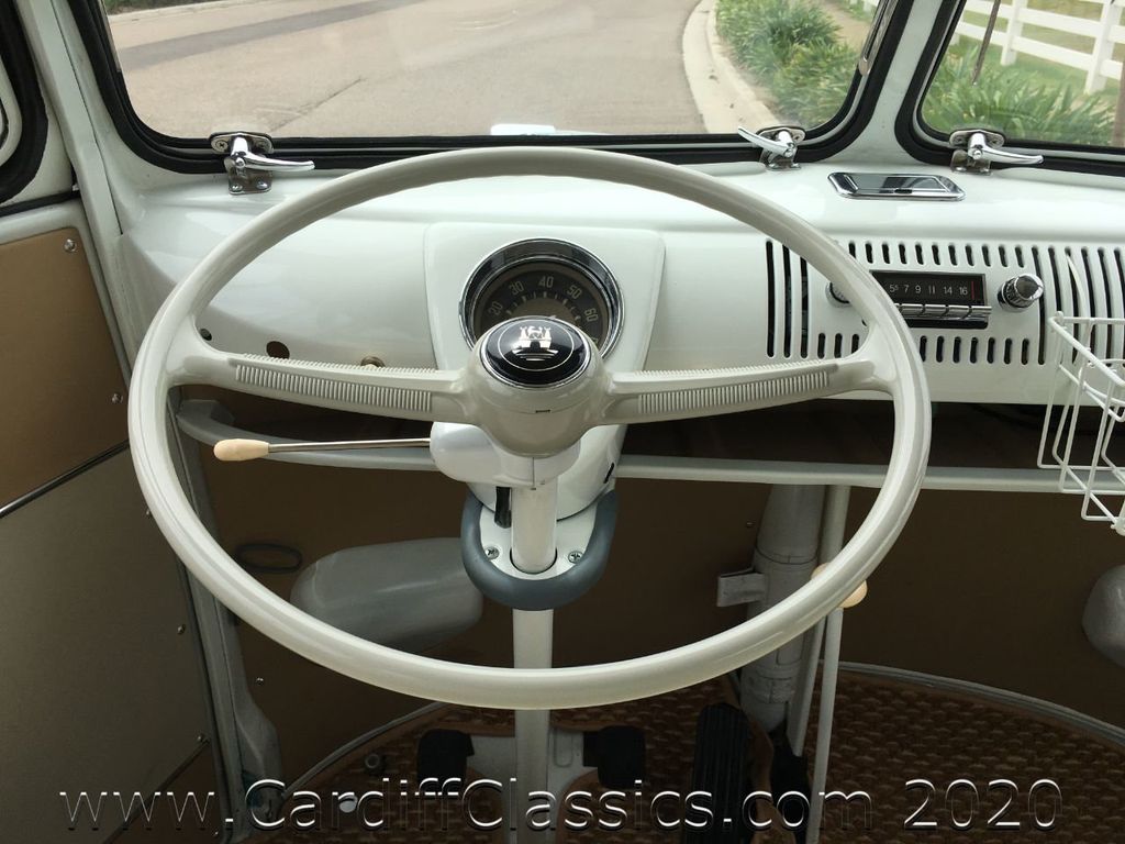 1961 Volkswagen Bus  - 20249770 - 15