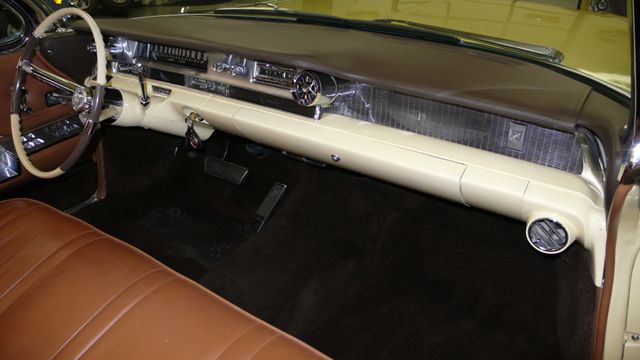 1962 Cadillac SERIES 62 RESTORED - 9699949 - 13