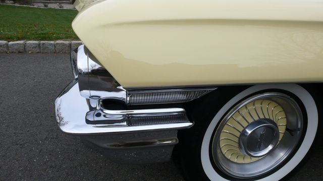 1962 Cadillac SERIES 62 RESTORED - 9699949 - 43