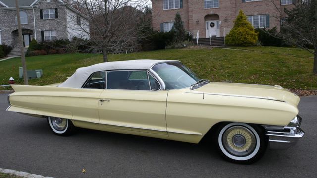 1962 Cadillac SERIES 62 RESTORED - 9699949 - 4