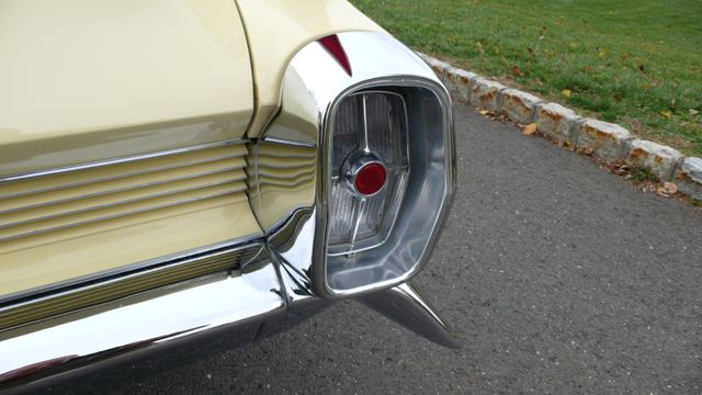 1962 Cadillac SERIES 62 RESTORED - 9699949 - 59