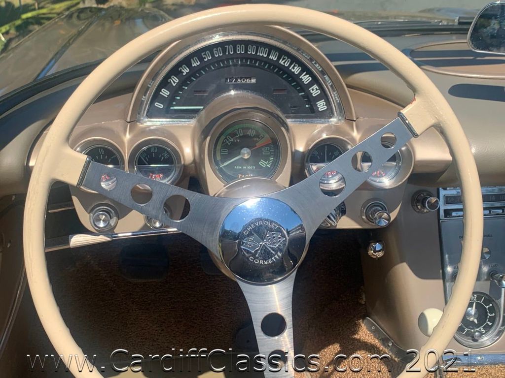 1962 Chevrolet Corvette  - 20622855 - 18