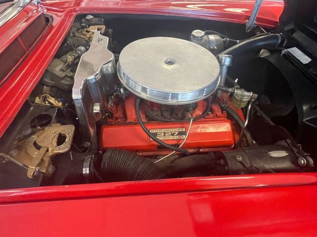 1962 Chevrolet Corvette 327 300 4 Speed - 21503422 - 18
