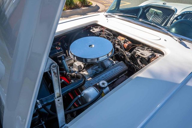 1962 Chevrolet Corvette Convertible 4 Speed - 22390590 - 9