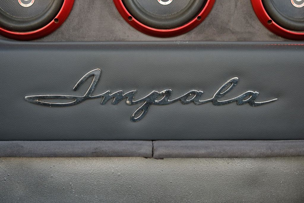1962 Chevrolet Impala Lowrider - 22299175 - 42