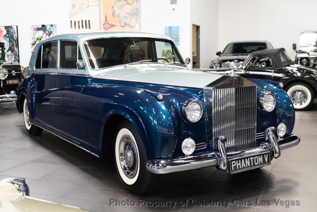 1962 Rolls-Royce Phantom V Phantom V Limosine by James Young - 22531997 - 3