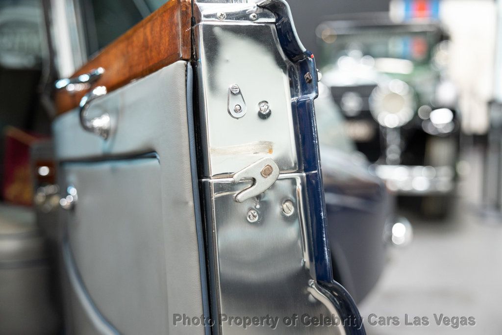 1962 Rolls-Royce Phantom V Phantom V Limosine by James Young - 22531997 - 39