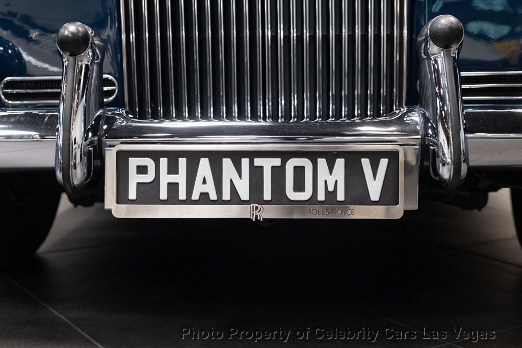 1962 Rolls-Royce Phantom V Phantom V Limousine by James Young - 22531997 - 10