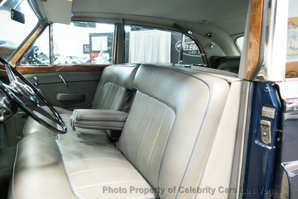 1962 Rolls-Royce Phantom V Phantom V Limousine by James Young - 22531997 - 27