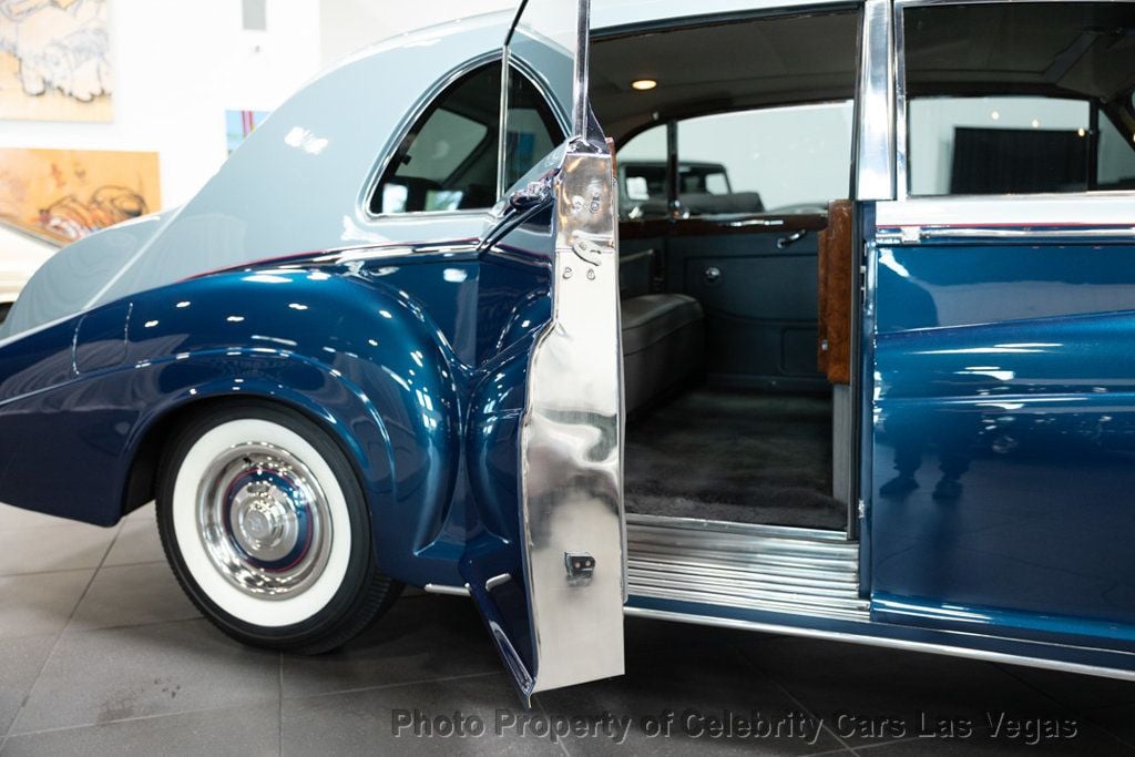 1962 Rolls-Royce Phantom V Phantom V Limousine by James Young - 22531997 - 57