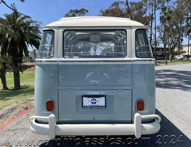 1962 Volkswagen 23-Window Bus  - 21955189 - 11