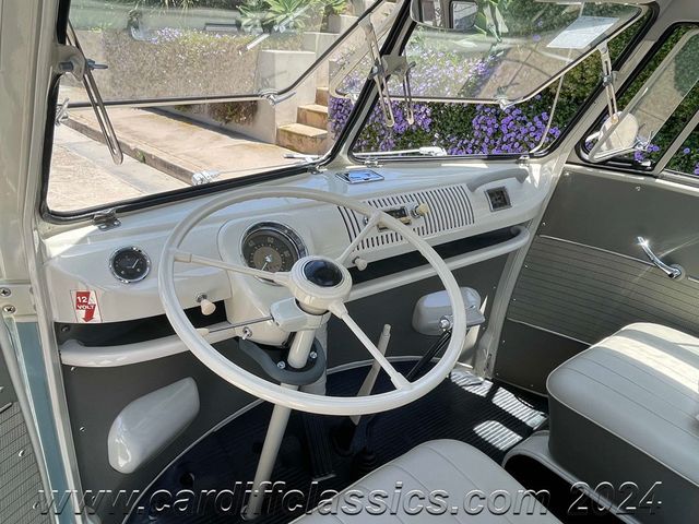 1962 Volkswagen 23-Window Bus  - 21955189 - 1