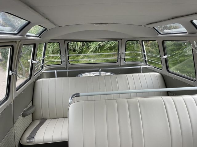 1962 Volkswagen 23-Window Bus  - 21955189 - 24