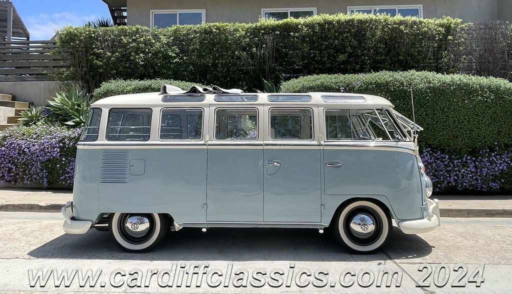 1962 Volkswagen 23-Window Bus  - 21955189 - 3