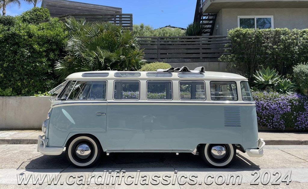 1962 Volkswagen 23-Window Bus  - 21955189 - 4