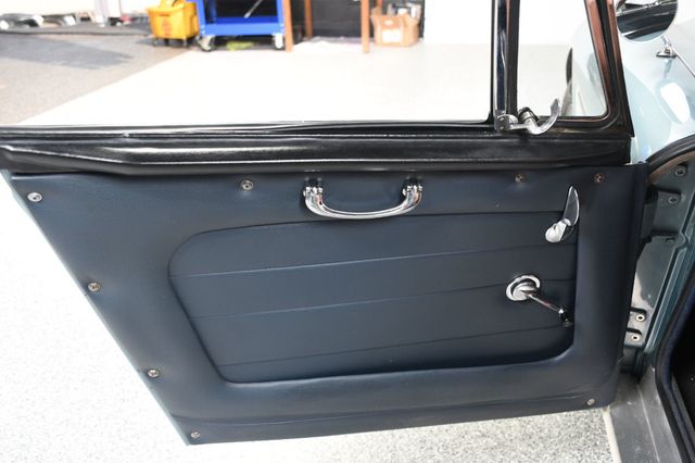 1963 Austin Healey 3000  - 23044453 - 20