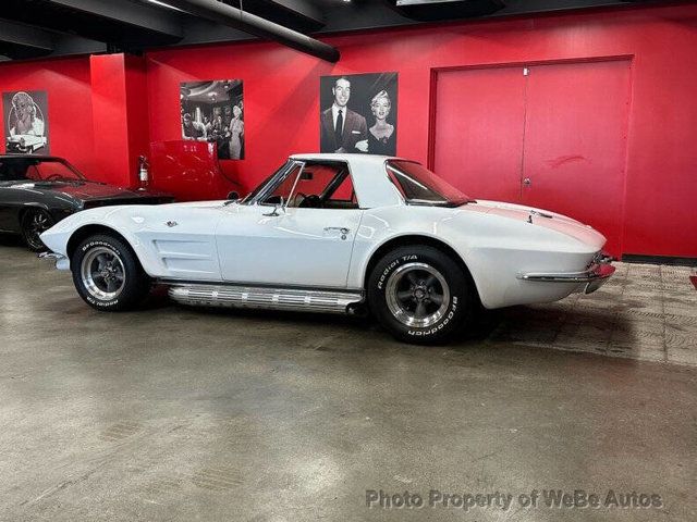 1963 Chevrolet Corvette 2dr Convertible - 23033088 - 22