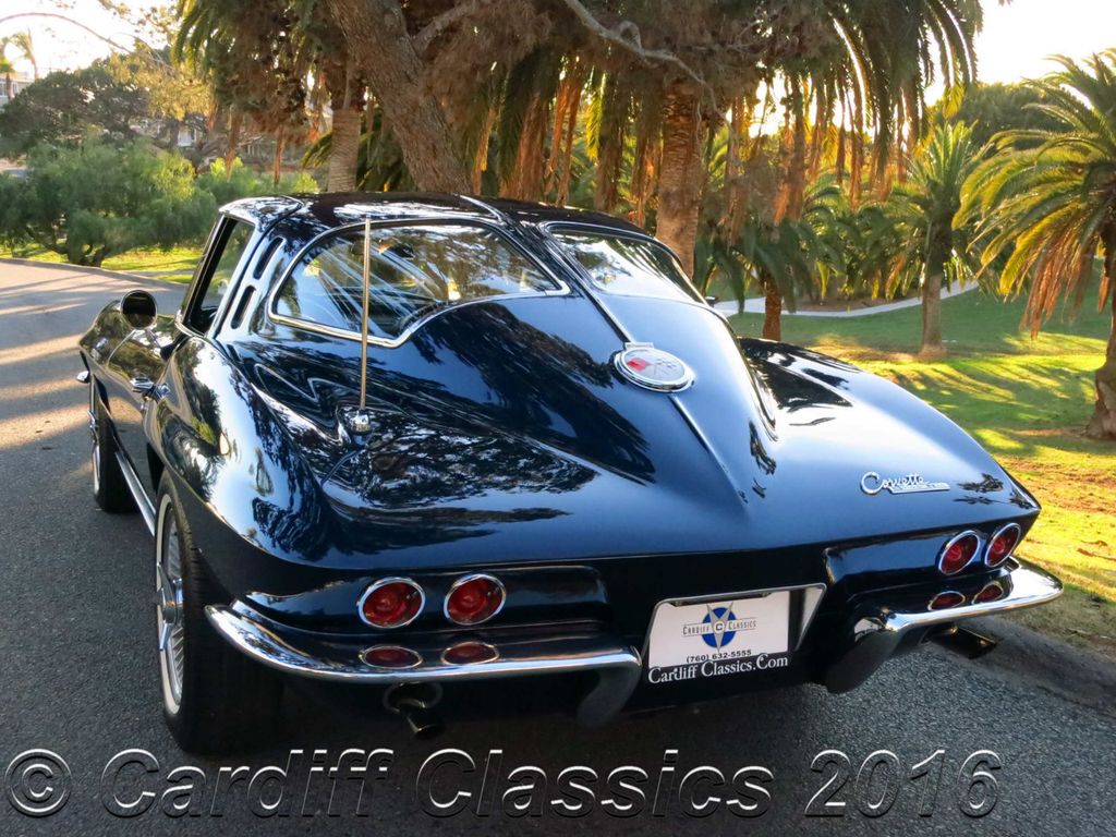 1963 Chevrolet Corvette Fuel-Injected Split Window - 14678495 - 10