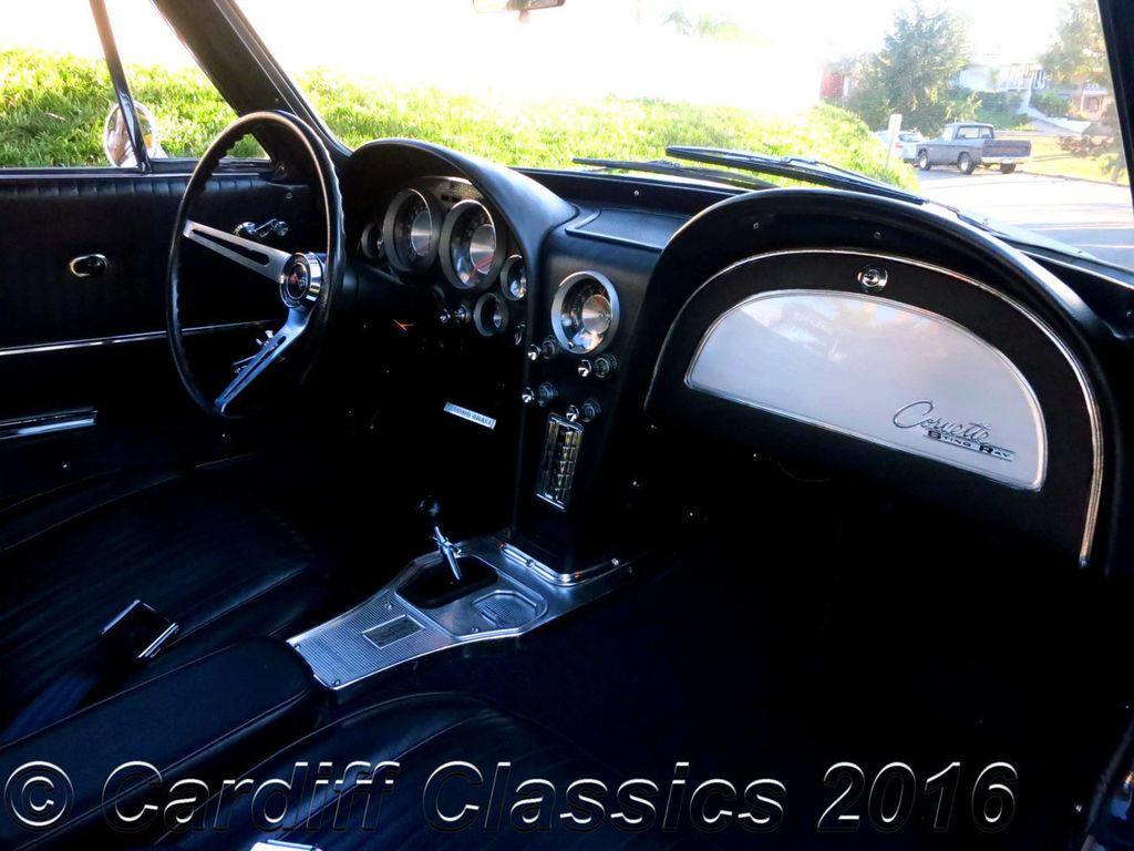 1963 Chevrolet Corvette Fuel-Injected Split Window - 14678495 - 17