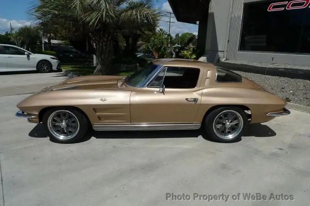 1963 Chevrolet Corvette Split Window - 22829756 - 36