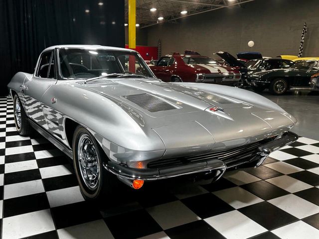 1963 Chevrolet Corvette STINGRAY SPLIT WINDOW - 22795184 - 18